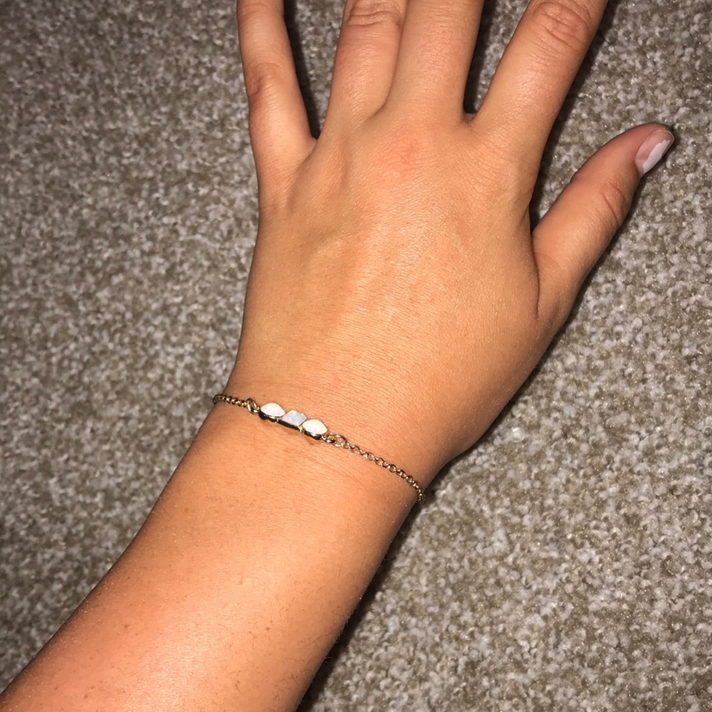 Gold Dangly Bracelet